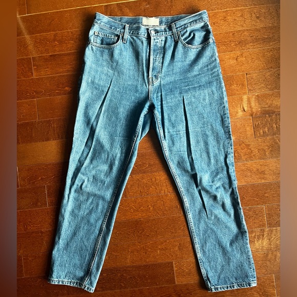 Everlane 90s Cheeky Organic Cotton Jean, Medium Blue Wash, Size 31 regular - Picture 3 of 10